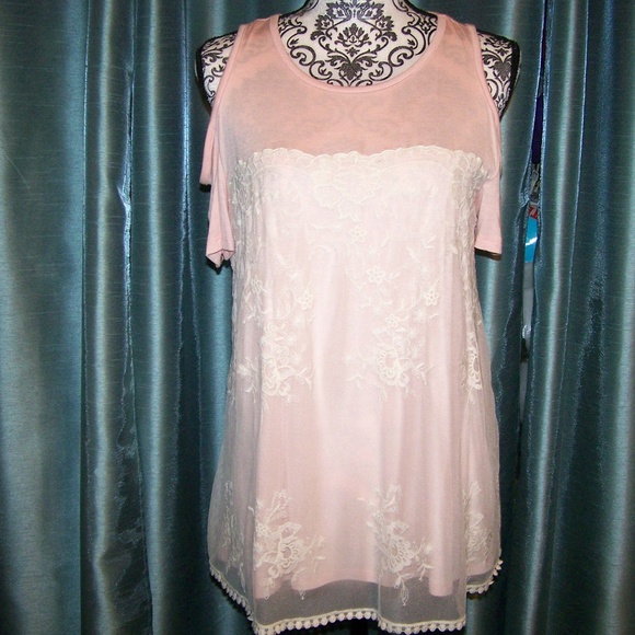 Iz Byer Tops - IZ Byer Size L Pink Cold Shoulder Top NWOT